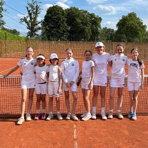 Mädchen U 12